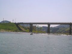 赤崎橋通過