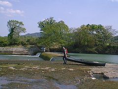 土居の堰堤越え