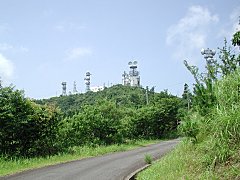 NTT林道から見た山頂施設