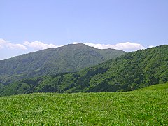 氷ノ山を望む