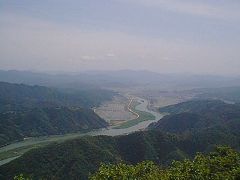 山頂から見下ろす円山川